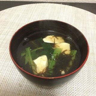 もずくと豆腐のすまし汁